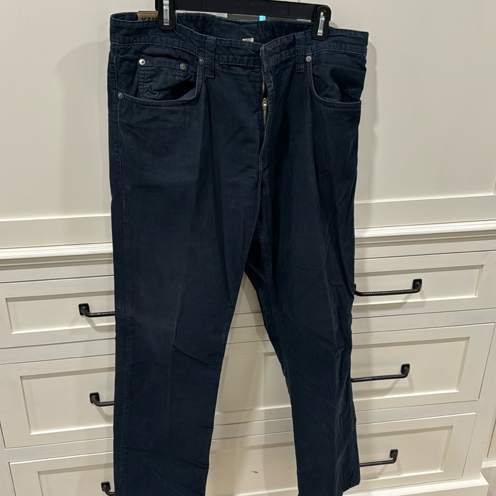 J Brand
